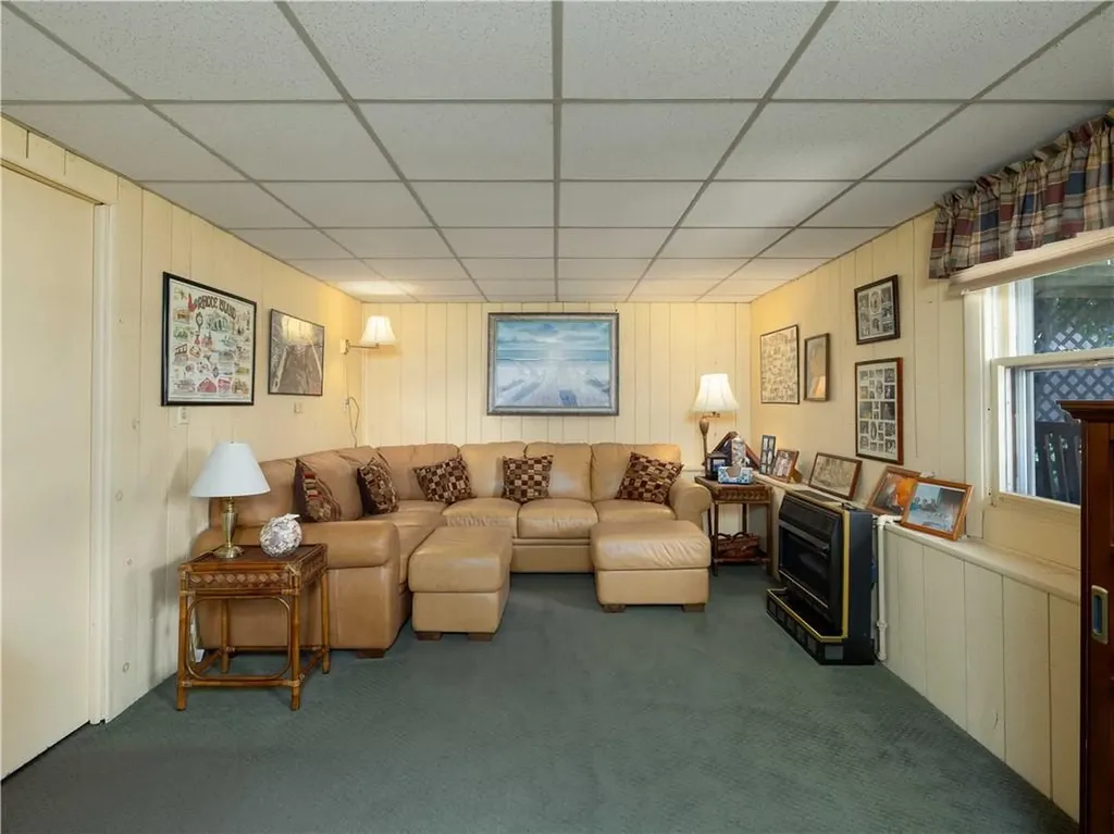 184 Vallette Street Cranston RI 02920