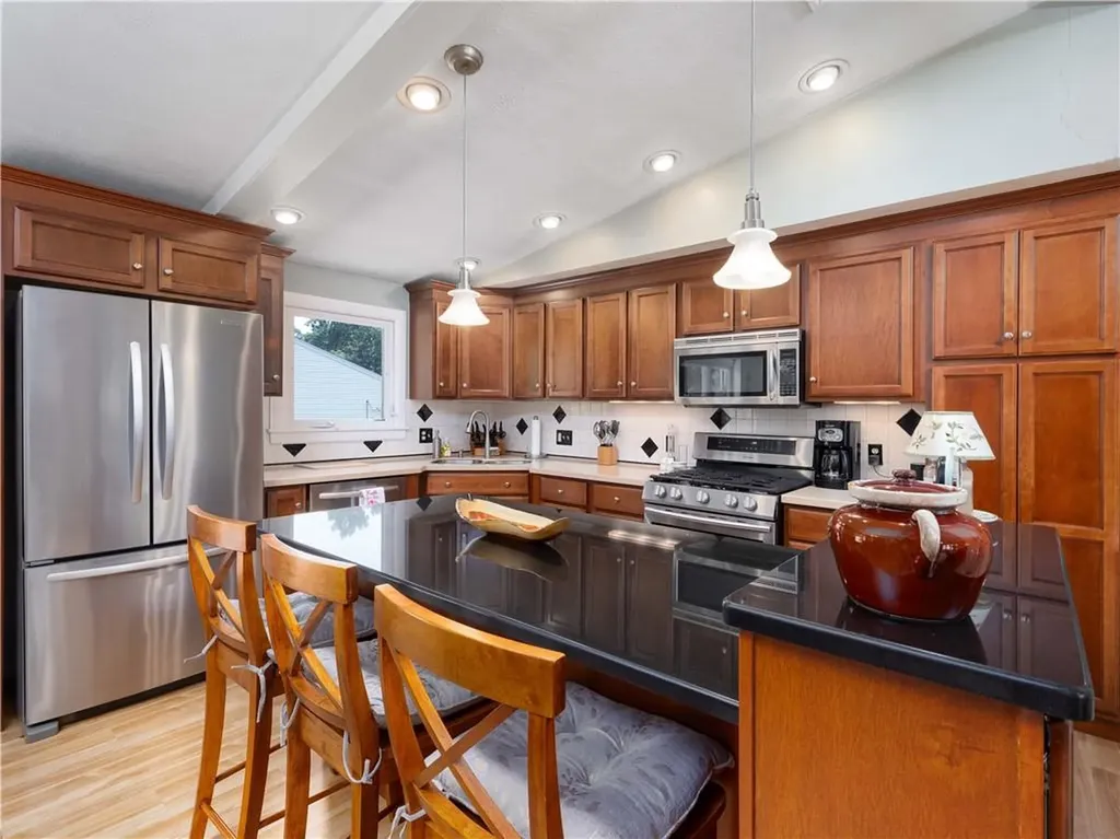 184 Vallette Street Cranston RI 02920