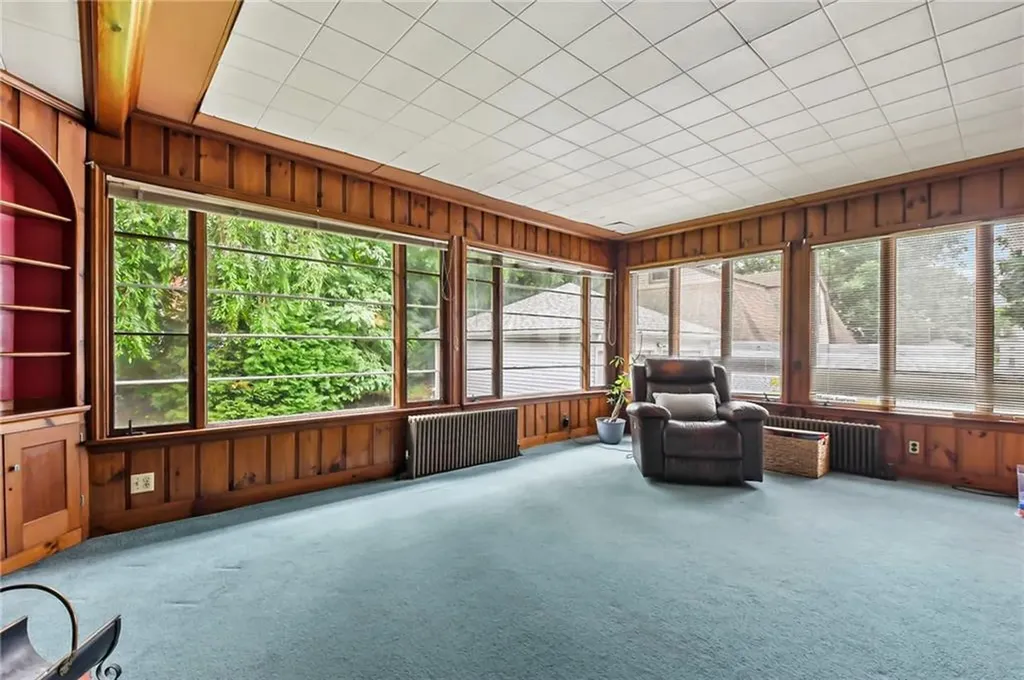 107 Meadow Road Woonsocket RI 02895