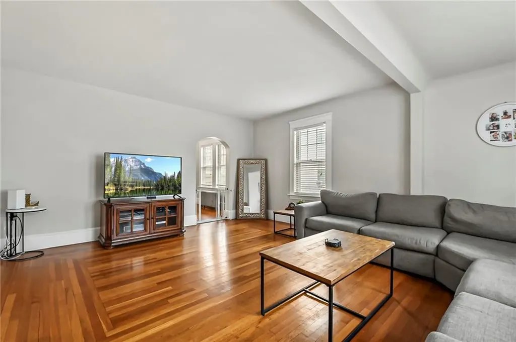 107 Meadow Road Woonsocket RI 02895