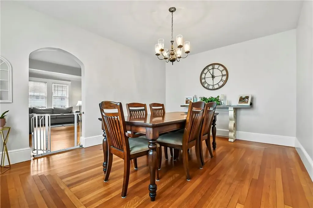 107 Meadow Road Woonsocket RI 02895