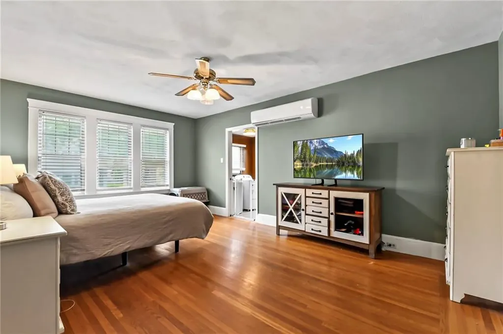 107 Meadow Road Woonsocket RI 02895