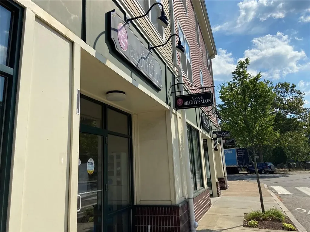 512 Pine Street Providence RI 02907