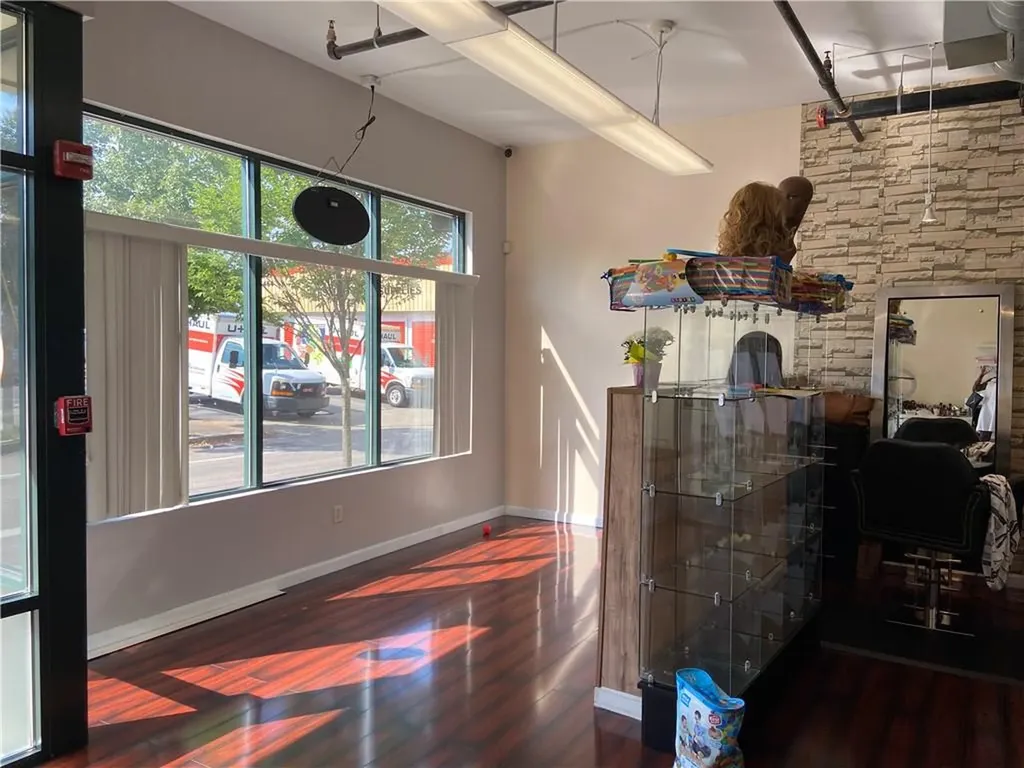 512 Pine Street Providence RI 02907