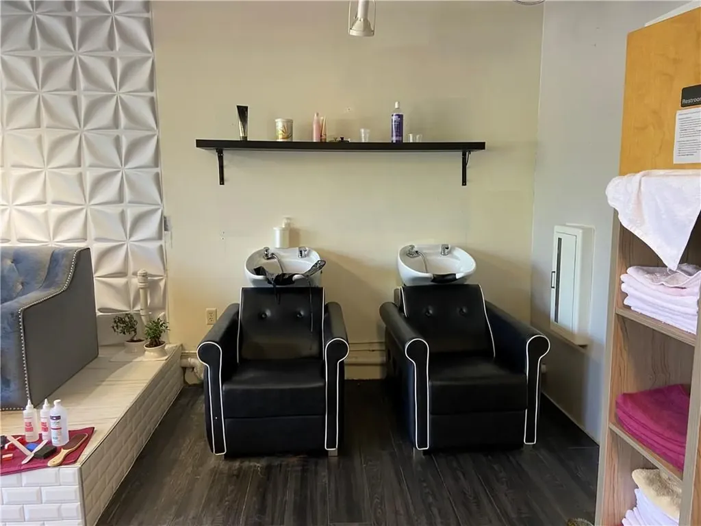 512 Pine Street Providence RI 02907