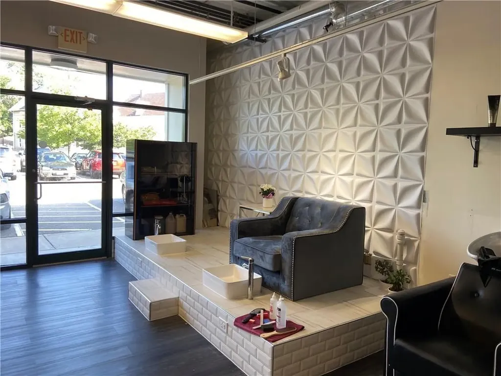 512 Pine Street Providence RI 02907