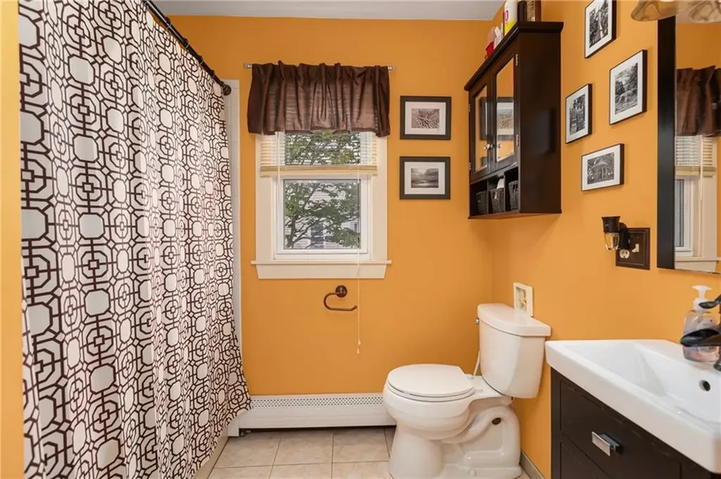 13 Vaughan Avenue Newport RI 02840