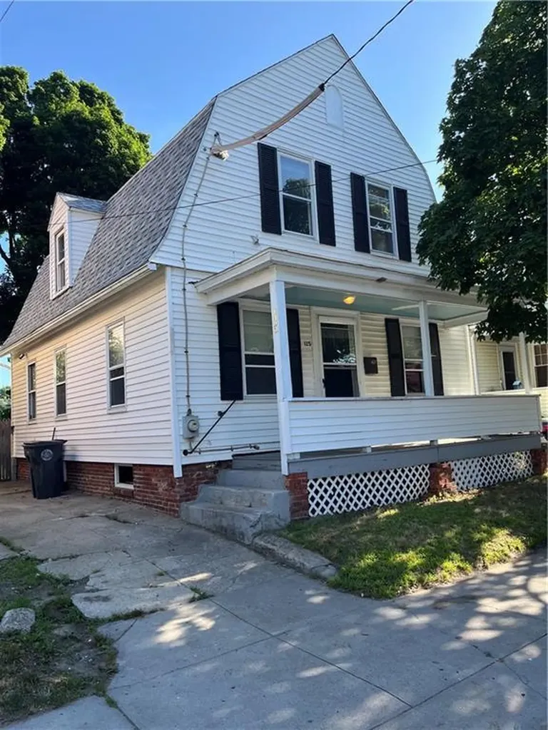125 Smith Street Cranston RI 02905