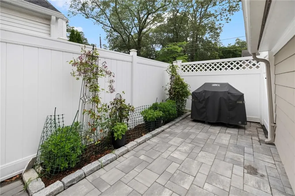 221 Trinity Street Warwick RI 02886