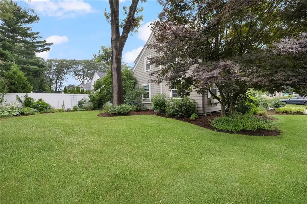 221 Trinity Street Warwick RI 02886