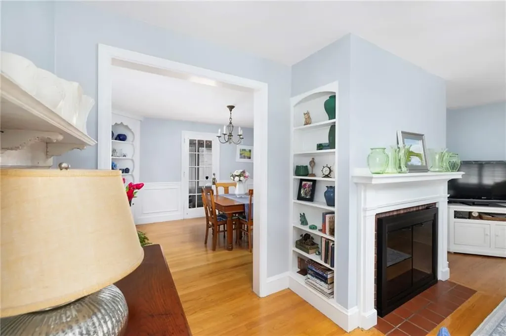221 Trinity Street Warwick RI 02886