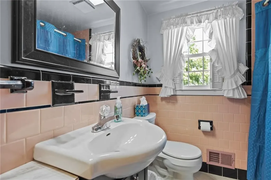 57 Everleth Avenue Warwick RI 02888