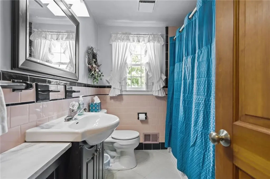 57 Everleth Avenue Warwick RI 02888