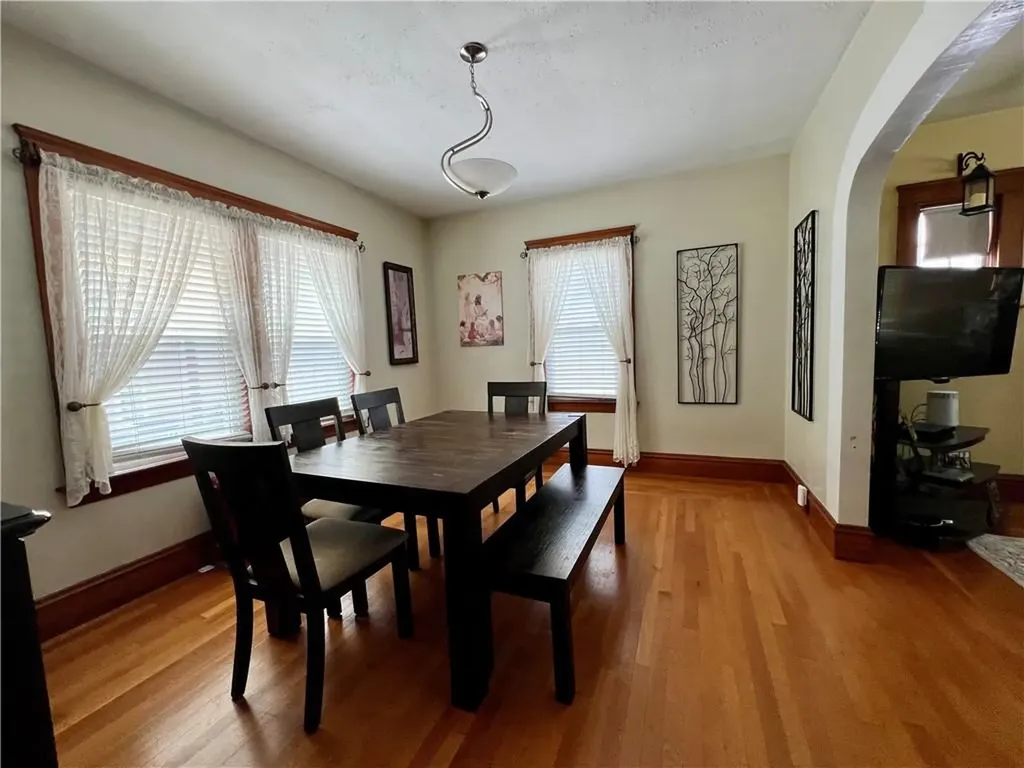 55 Greylock Avenue Cranston RI 02910