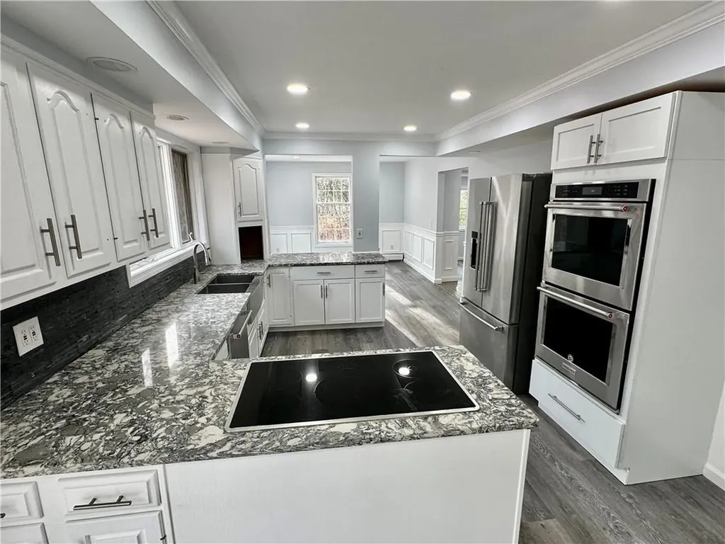 20 Biscuit Hill Road Foster RI 02825