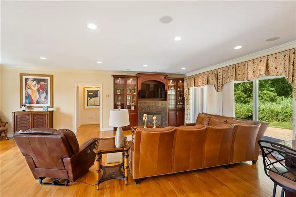 7 Sanctuary Drive Cranston RI 02921