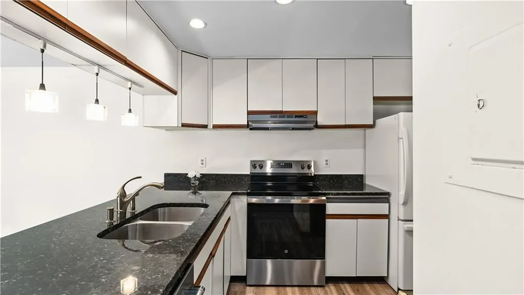 78 B Independence Court Portsmouth RI 02871
