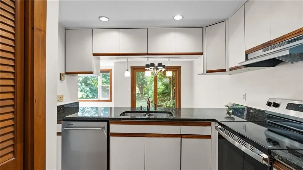 78 B Independence Court Portsmouth RI 02871