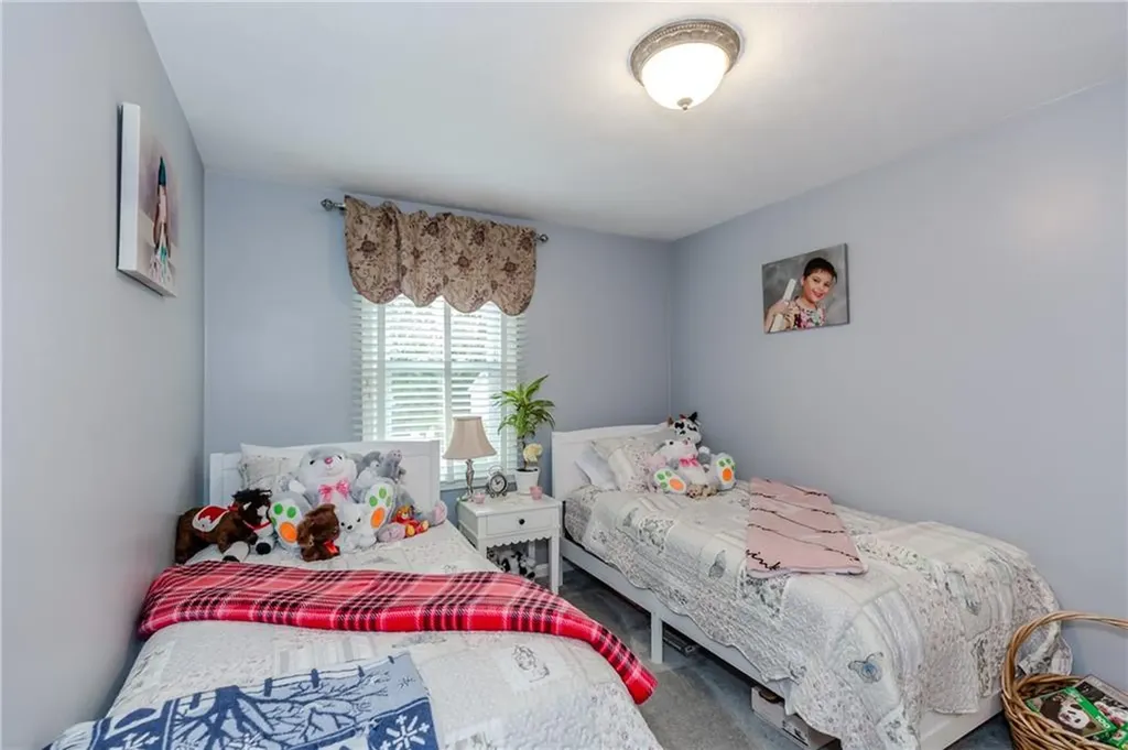 10 Pembroke Drive Johnston RI 02919