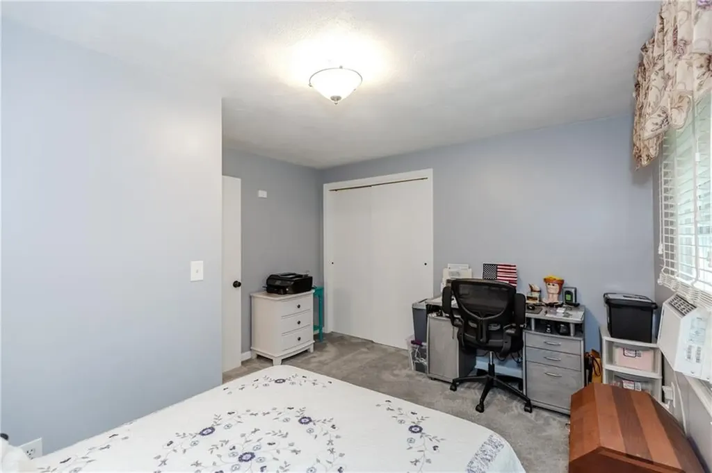 10 Pembroke Drive Johnston RI 02919