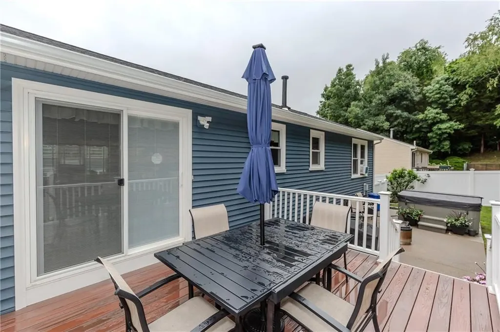 10 Pembroke Drive Johnston RI 02919