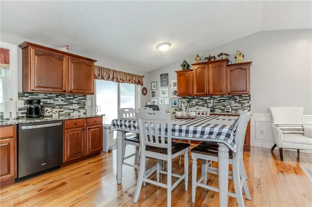 10 Pembroke Drive Johnston RI 02919