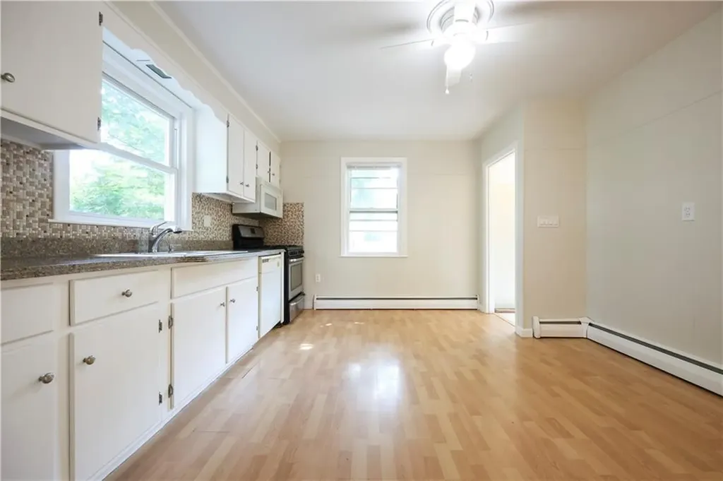 83 Vincent Avenue North Providence RI 02904