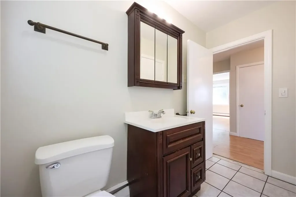 83 Vincent Avenue North Providence RI 02904