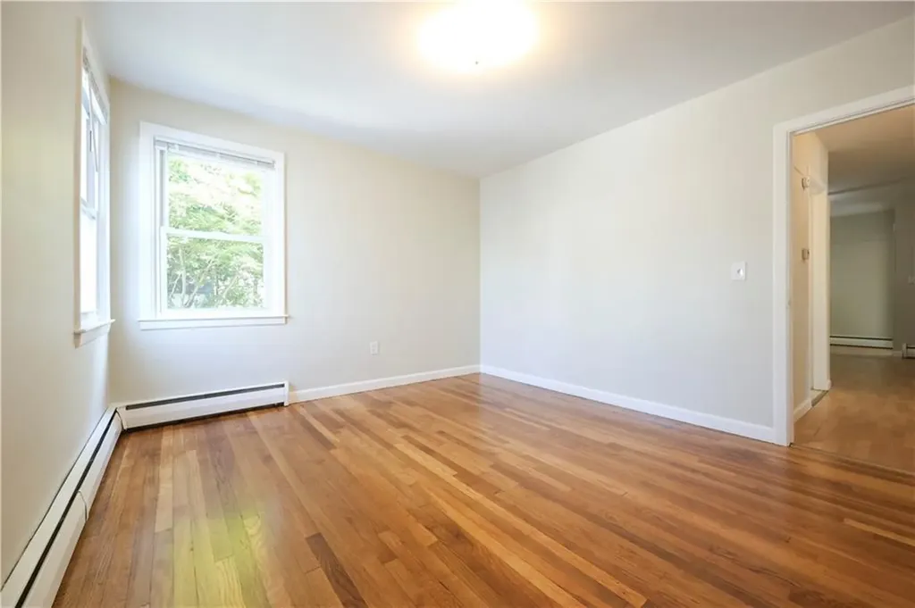 83 Vincent Avenue North Providence RI 02904
