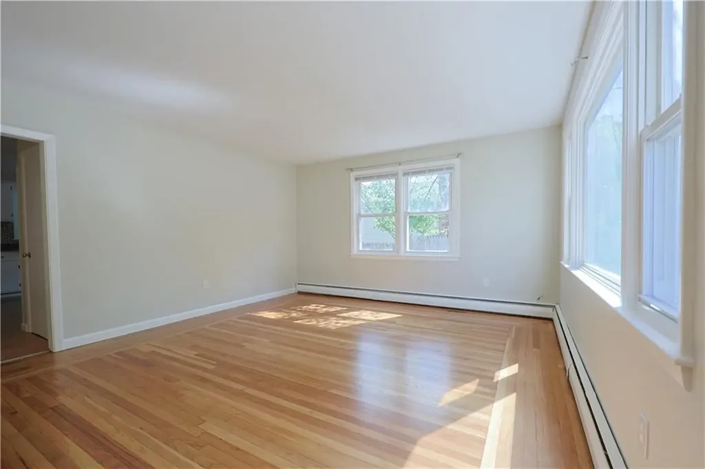 83 Vincent Avenue North Providence RI 02904