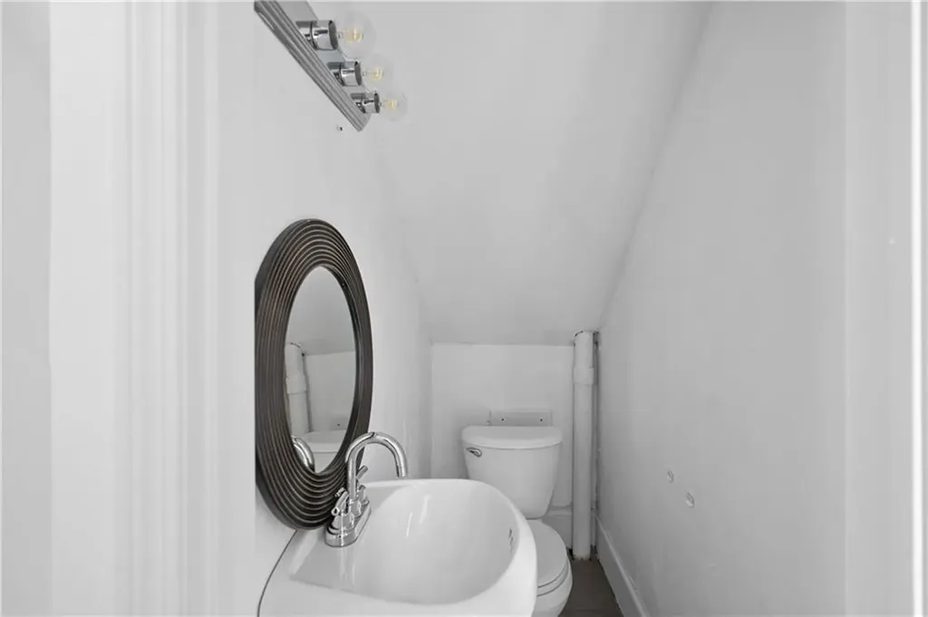 136 Juniper Street East Providence RI 02914