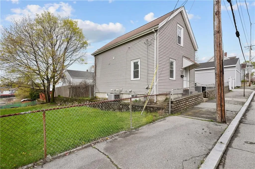 136 Juniper Street East Providence RI 02914