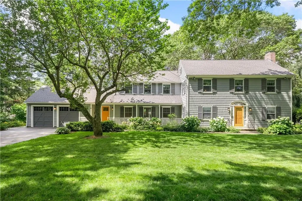 237 Highland Avenue Warwick RI 02886