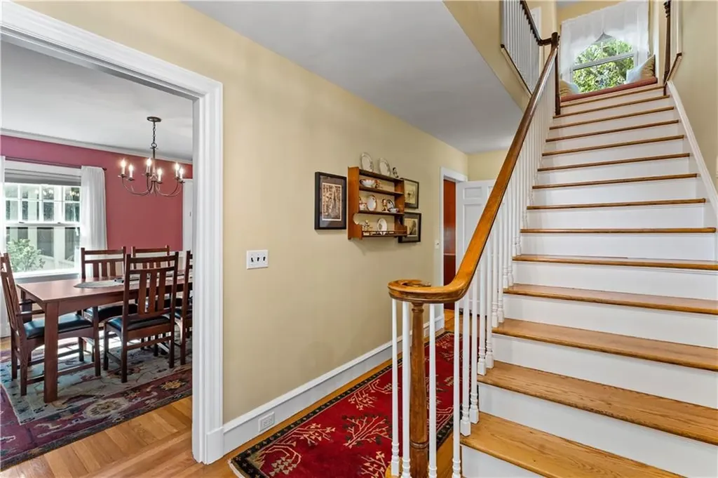 237 Highland Avenue Warwick RI 02886