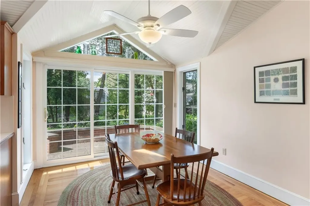 237 Highland Avenue Warwick RI 02886