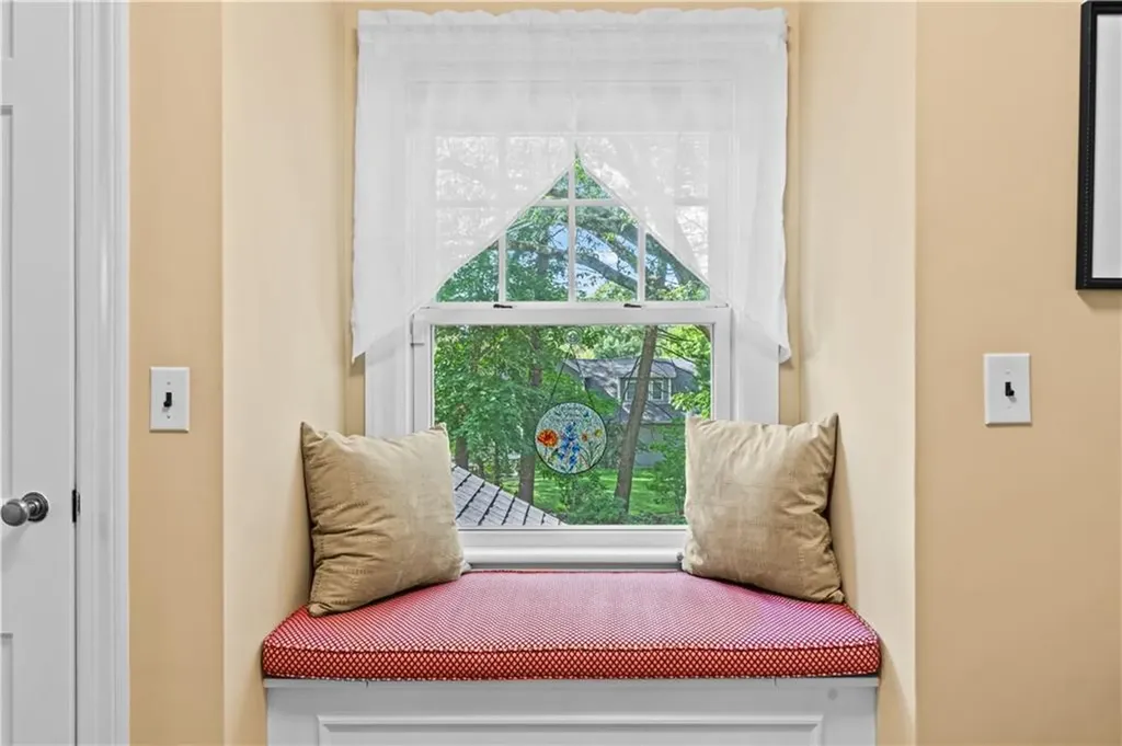 237 Highland Avenue Warwick RI 02886