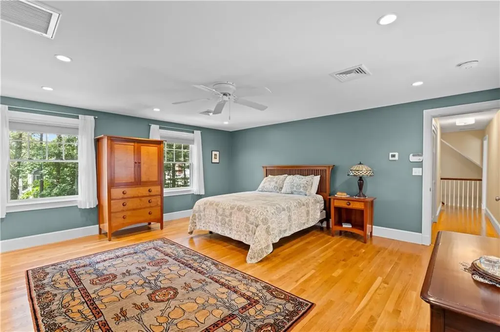 237 Highland Avenue Warwick RI 02886