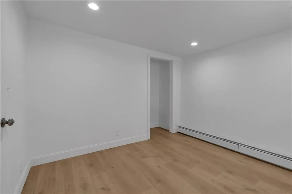 15 17 Maplewood Avenue Warwick RI 02889