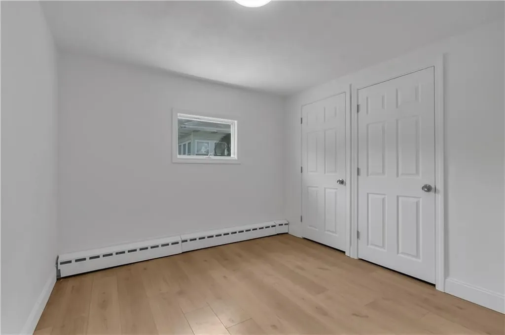 15 17 Maplewood Avenue Warwick RI 02889