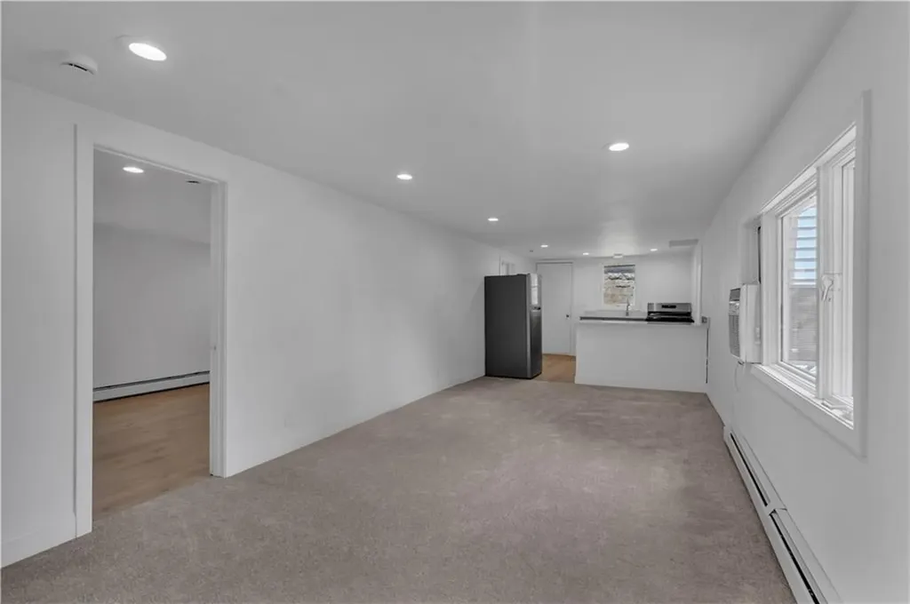 15 17 Maplewood Avenue Warwick RI 02889
