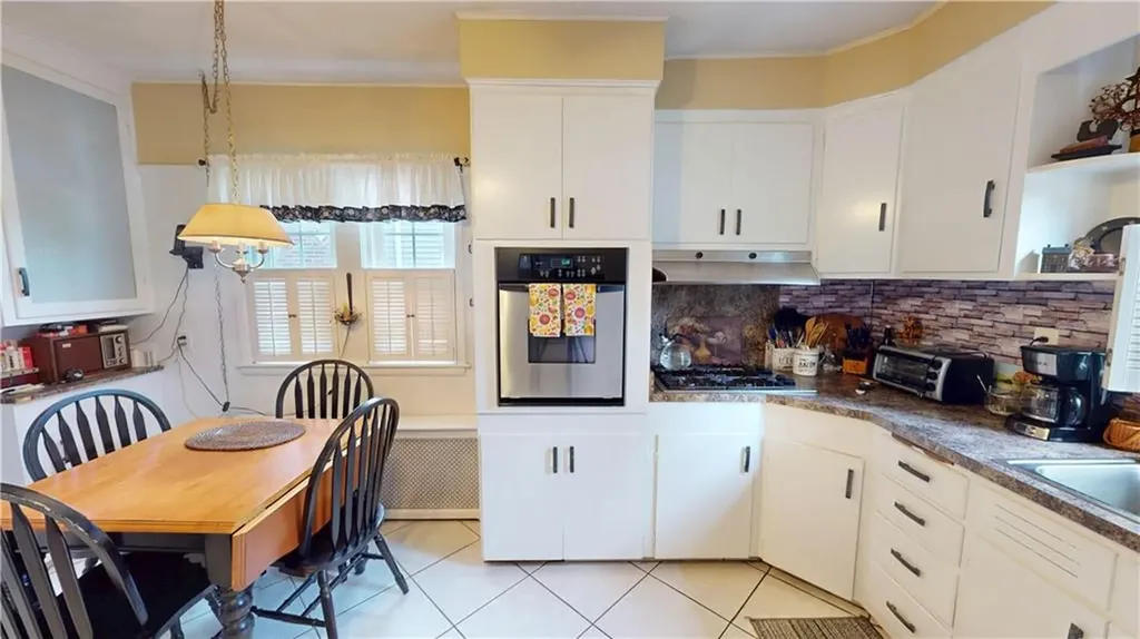 95 Burlington Street Providence RI 02906