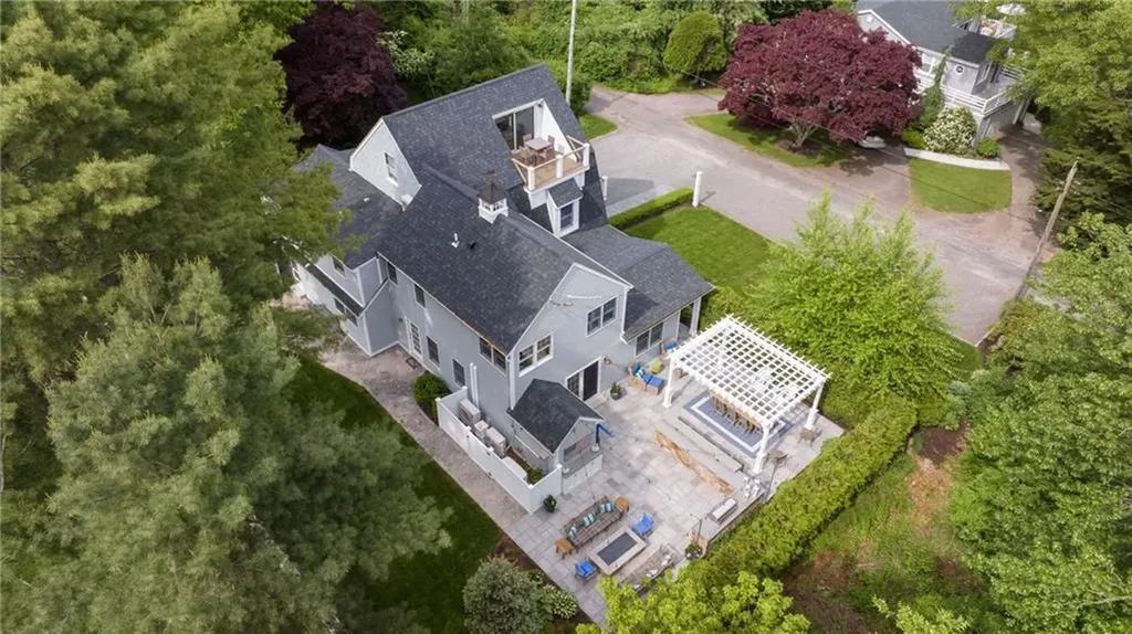 69 Verdi Road Westerly RI 02891