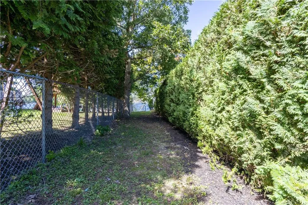 231 Shady Valley Road Coventry RI 02816