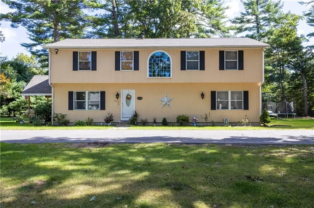 231 Shady Valley Road Coventry RI 02816