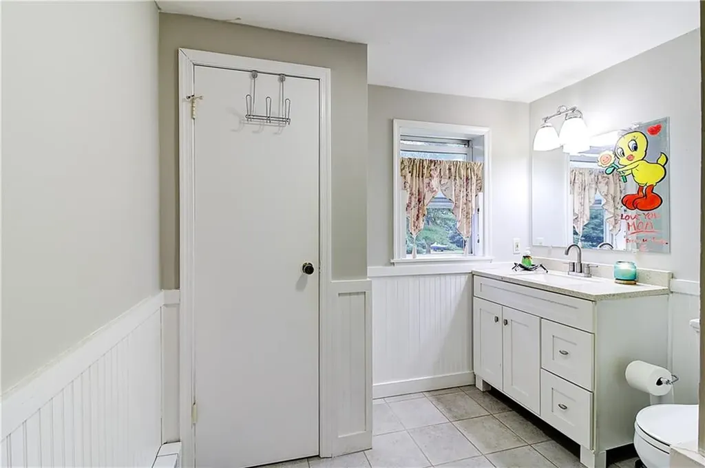 231 Shady Valley Road Coventry RI 02816