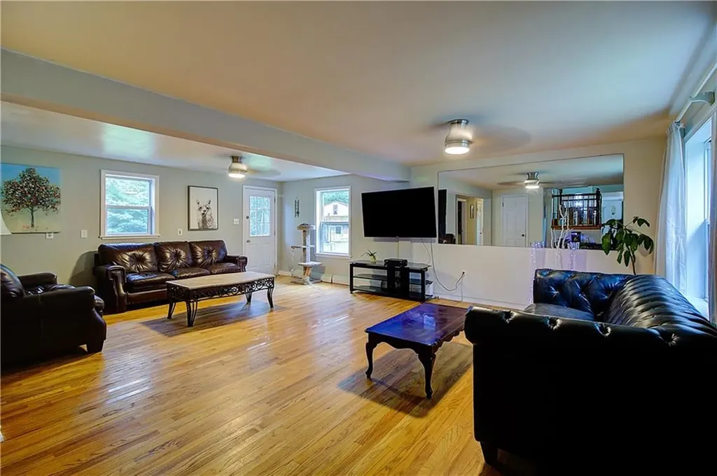231 Shady Valley Road Coventry RI 02816