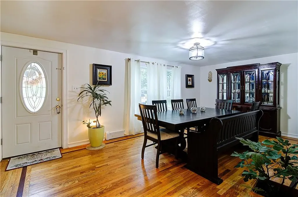231 Shady Valley Road Coventry RI 02816