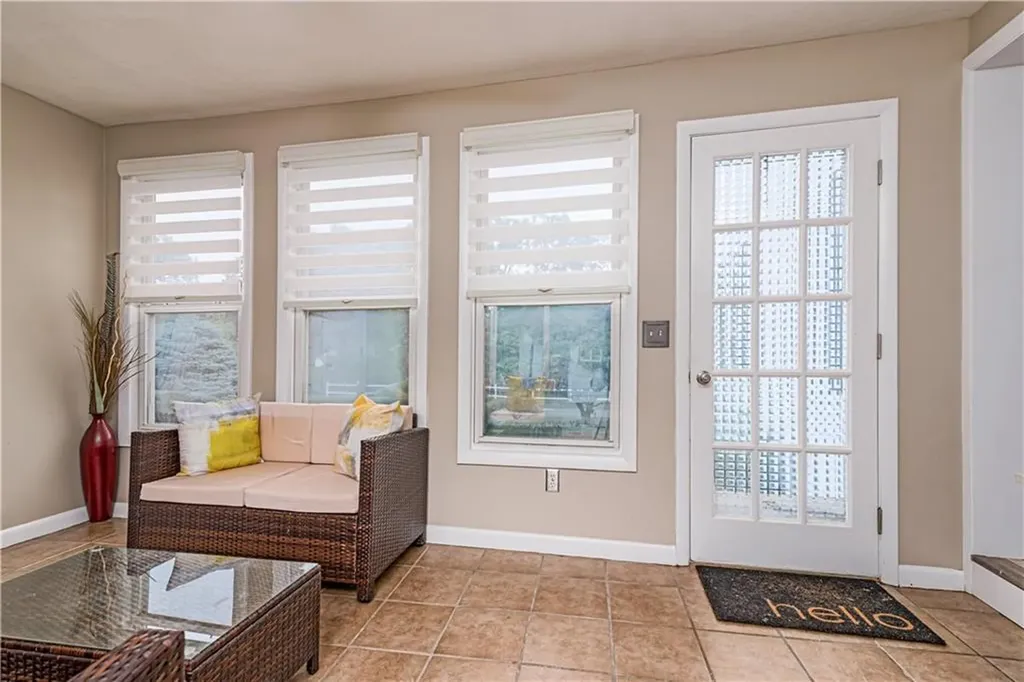 50 Hopedale Drive West Warwick RI 02893