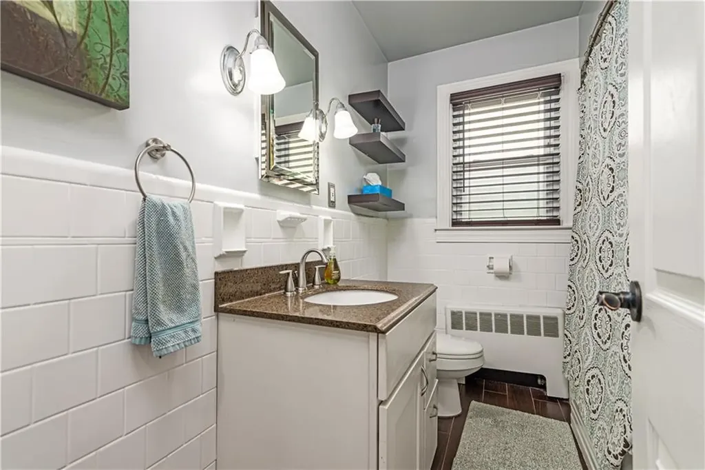 50 Hopedale Drive West Warwick RI 02893