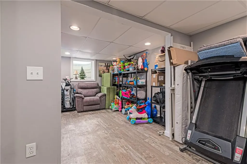 50 Hopedale Drive West Warwick RI 02893